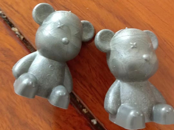 濟(jì)寧安屹工貿(mào)承接注塑模具和注塑產(chǎn)品專(zhuān)業(yè)代工，金日接單網(wǎng)紅小熊杯，日產(chǎn)8萬(wàn)只